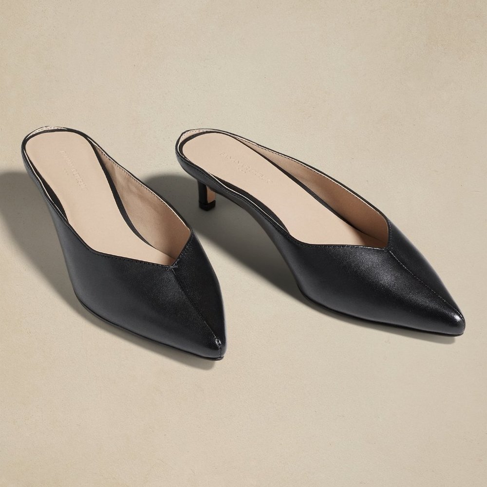 Banana Republic Black Leather Low-Heel Mule - Size 8 - New In Box